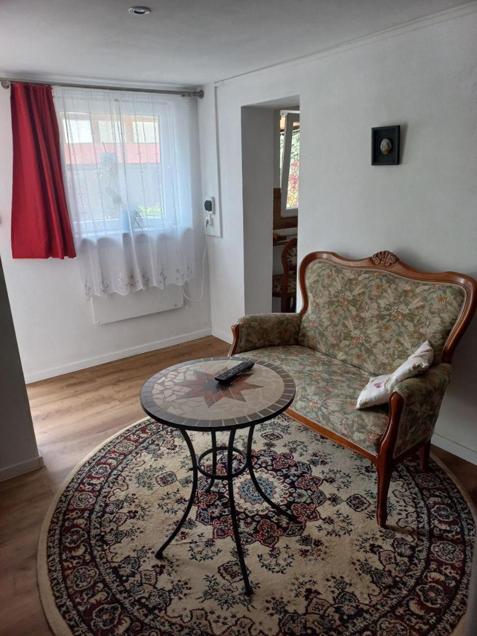 Bungalow Hugo Oppach Eksteriør billede